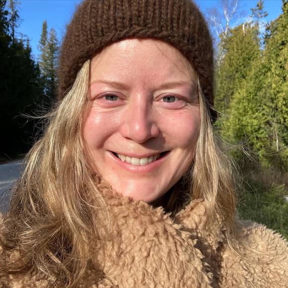 Meet your Posher, Aranka - Picture 1 of 1